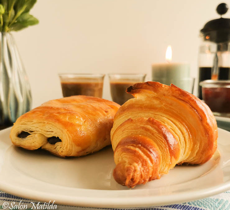 Pain au Chocolat, Croissant, Paris,