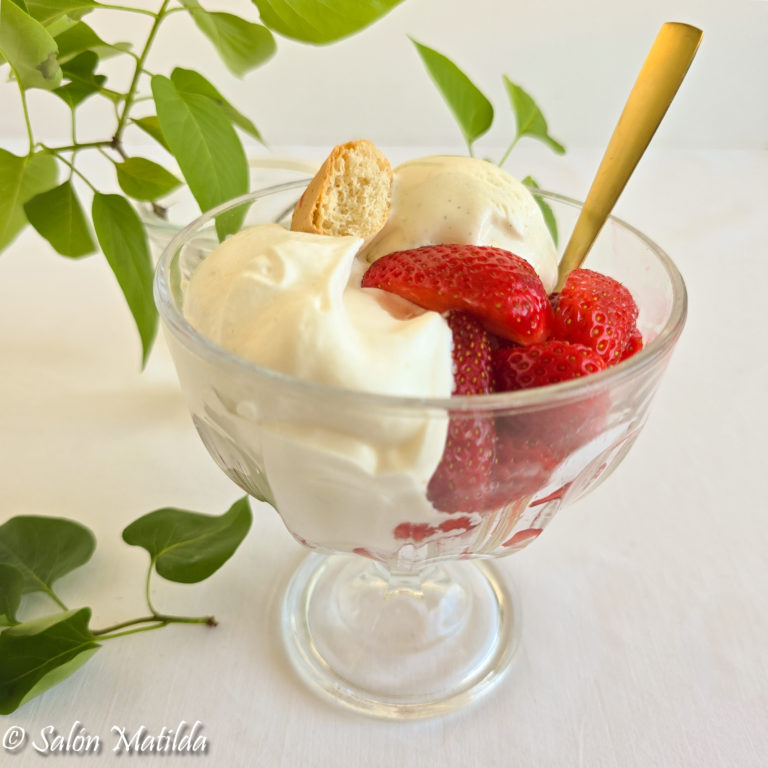 Erdbeeren, Romanoff, Frühling